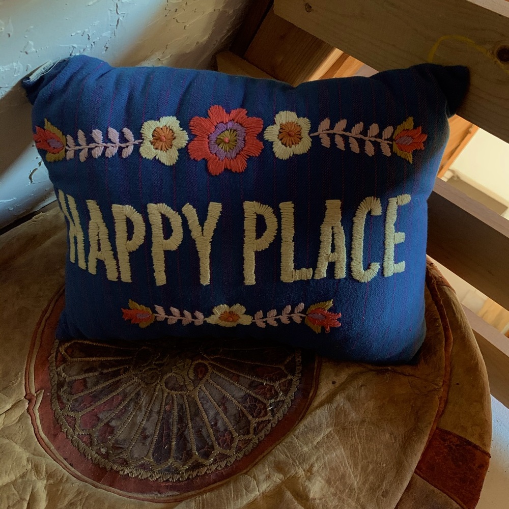 Throw pillow